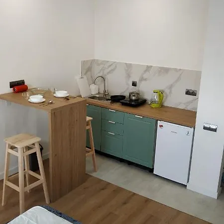 Apartment нова затишна на вул ю здановської, поруч виставковий центр, васильківська, ломоносова