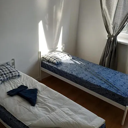 Apartment нова затишна на вул ю здановської, поруч виставковий центр, васильківська, ломоносова *